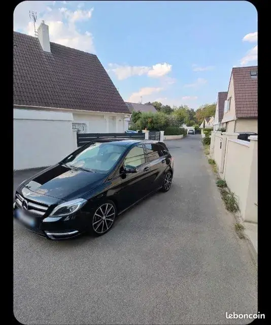 Mercedes-Benz B-Class 2013 photo 2