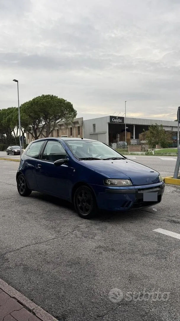 Fiat Punto 2002 photo 4