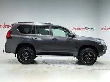 Toyota Land Cruiser Prado 2024 photo 3