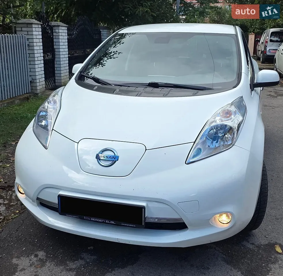 Nissan Leaf 2016 photo 2