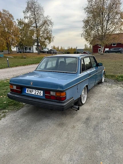 Volvo 244