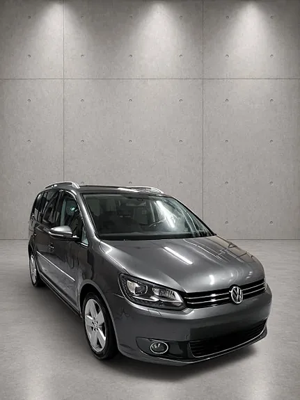 Volkswagen Touran 2011 photo 4
