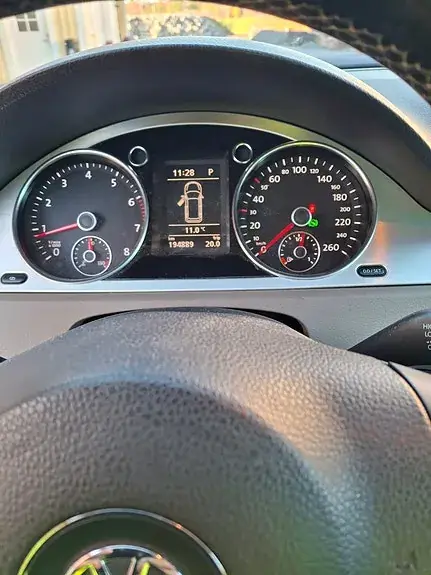 Volkswagen Passat 2010 photo 4