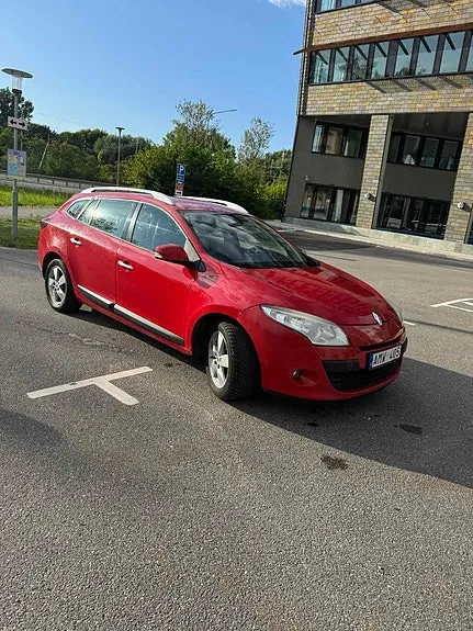 Renault Megane 2010 photo 2