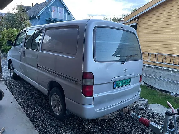 Toyota Hiace 2007 photo 3