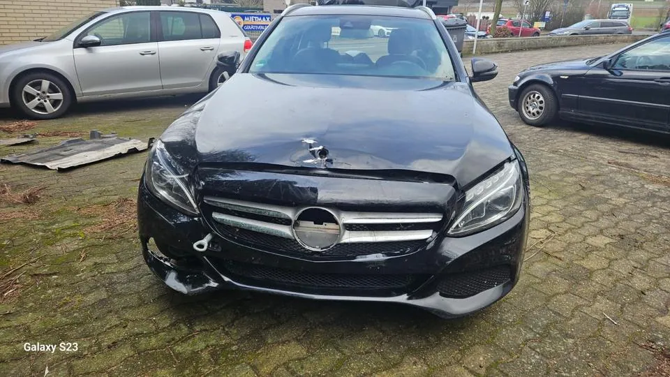 Mercedes-Benz C220 D