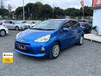 Toyota Aqua 2013 photo 4