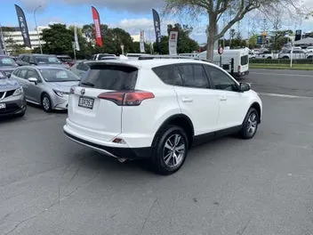 Toyota Rav4 2018 photo 3