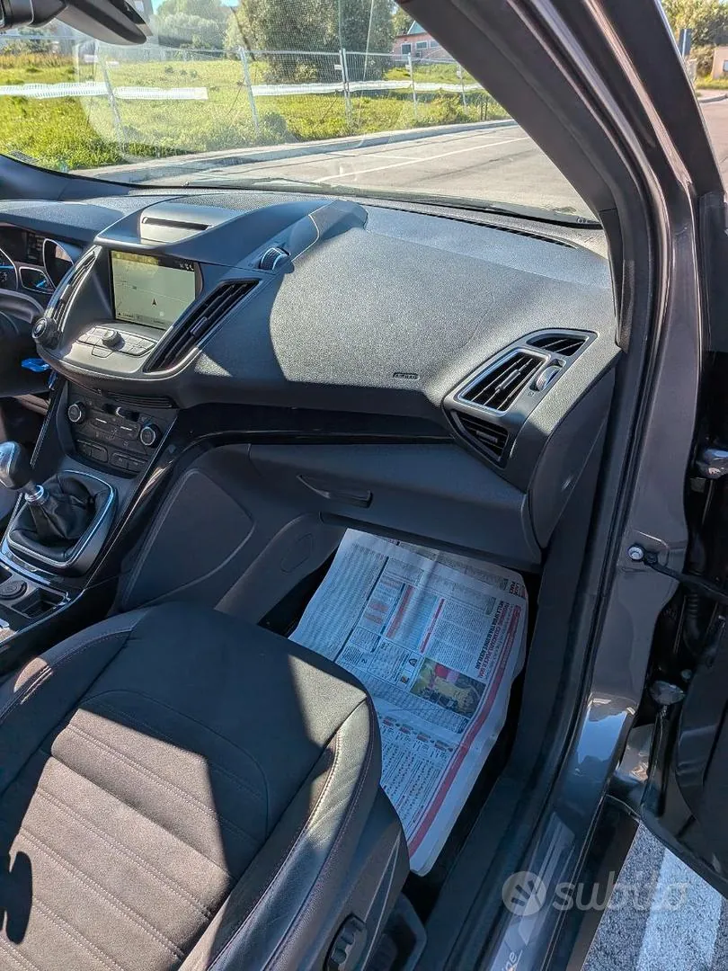 Ford Kuga 2018 photo 4
