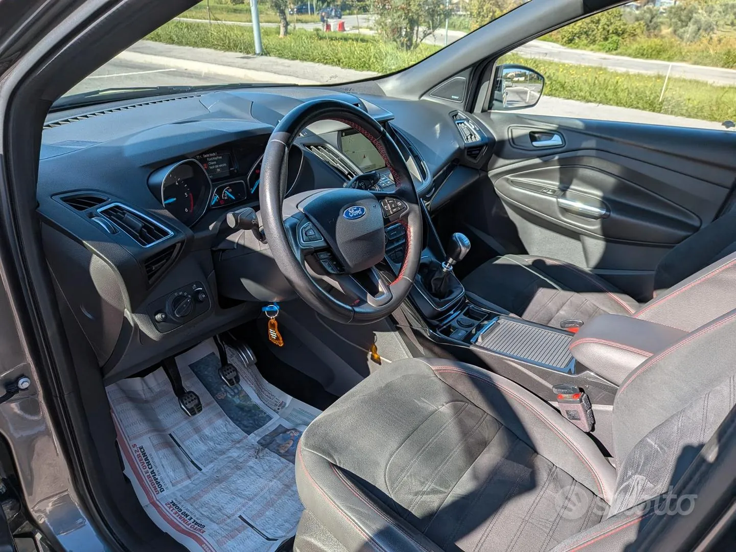 Ford Kuga 2018 photo 2