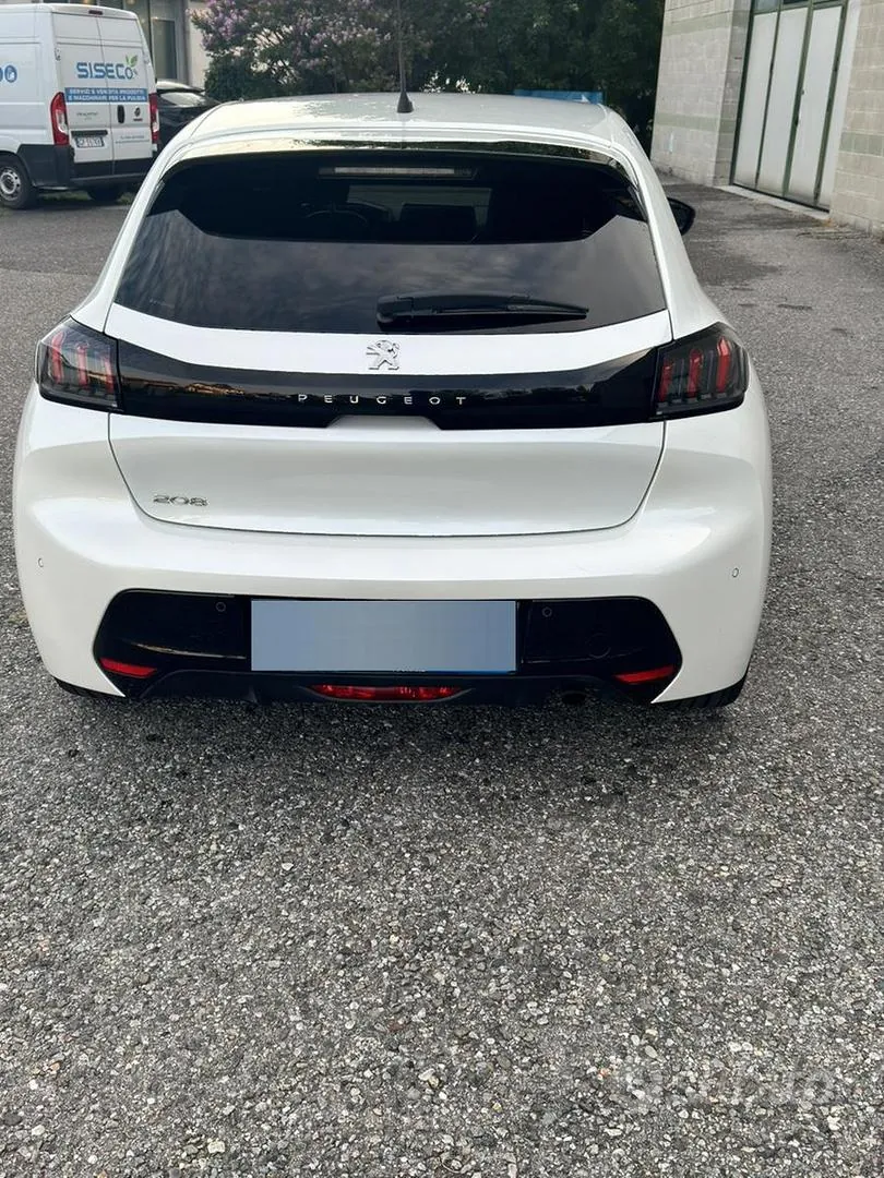 Peugeot 208 2022 photo 4