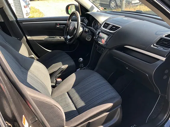 Suzuki Swift 2015 photo 3