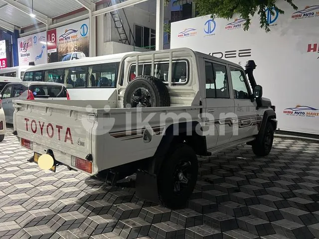 Toyota Land Cruiser Prado 2025 photo 4