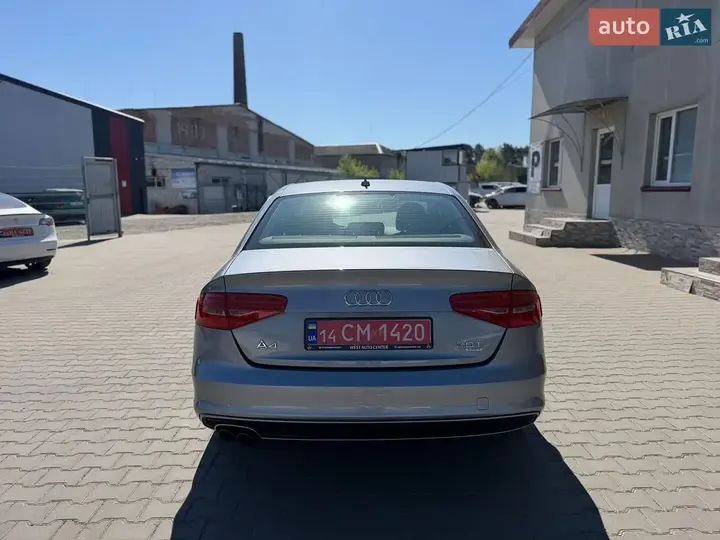 Audi A4 2014 photo 5