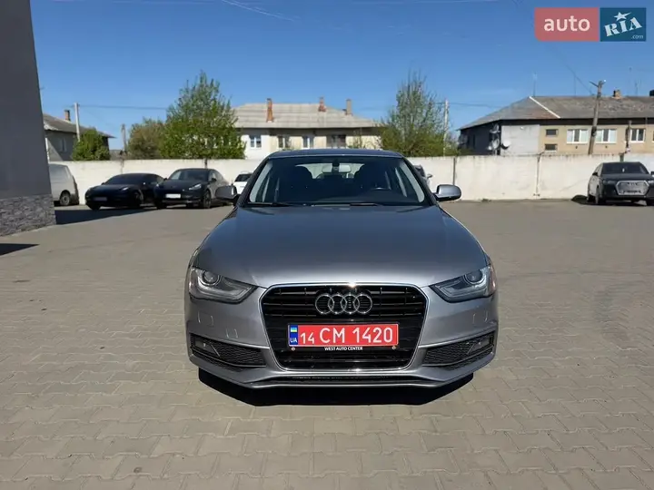 Audi A4 2014 photo 2