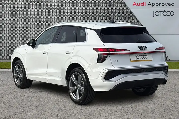 Audi Q3 2026 photo 3