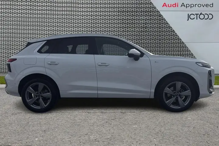 Audi Q3 2026 photo 4