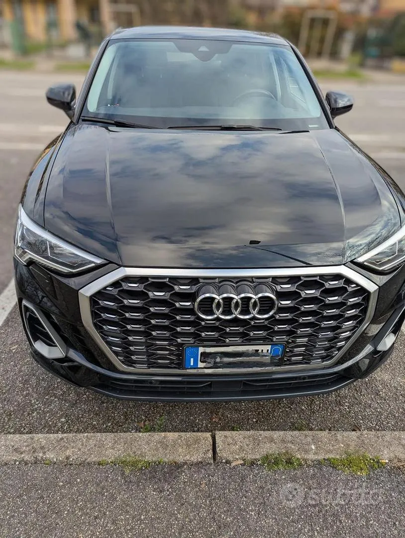 Audi Q3 2022 photo 2