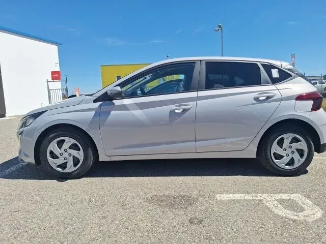 Hyundai I20 photo 2