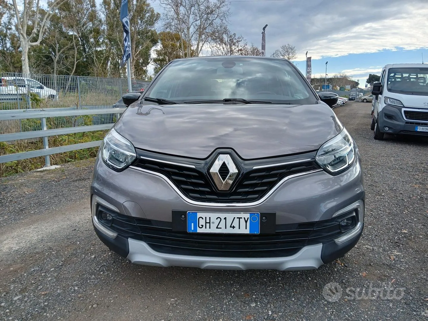 Renault Captur 2019 photo 2