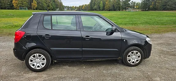 Skoda Fabia 2008 photo 5
