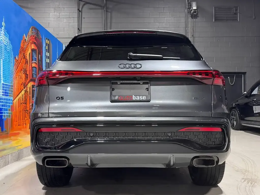 Audi Q5 2025 photo 3