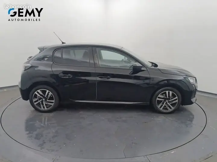 Peugeot 208 2021 photo 4