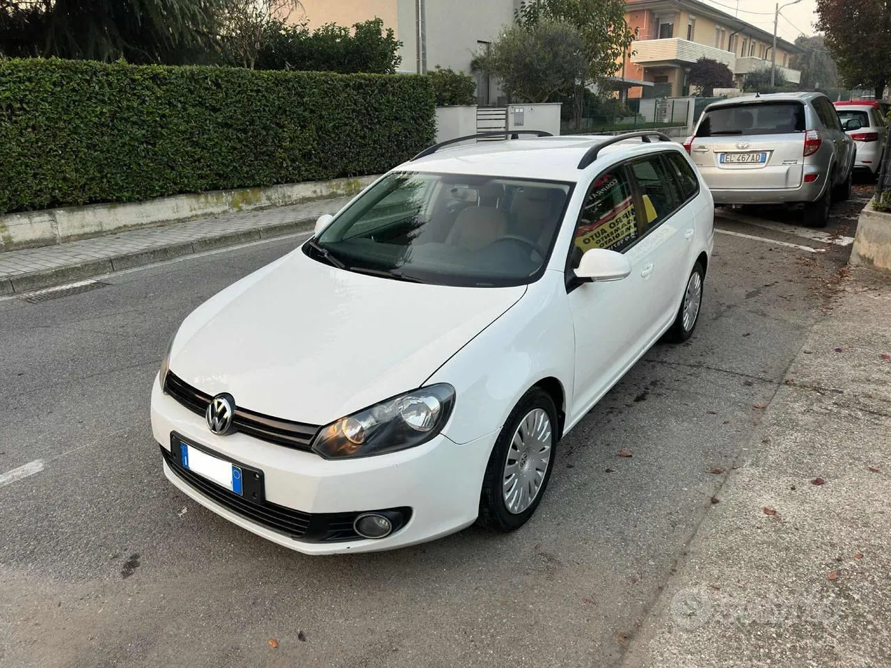 Volkswagen Golf 2011 photo 2
