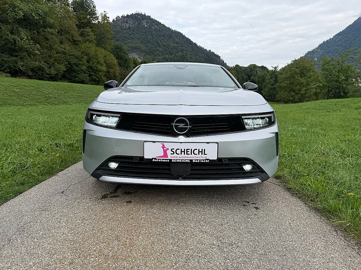 Opel Astra 2023 photo 3