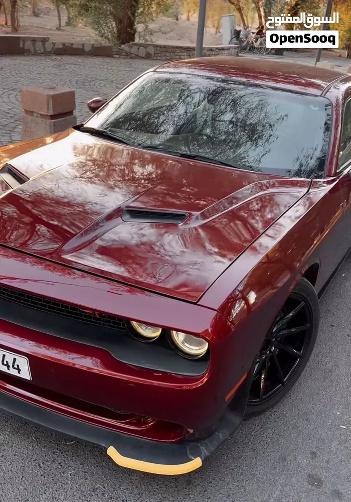 Dodge Challenger 2018 photo 2