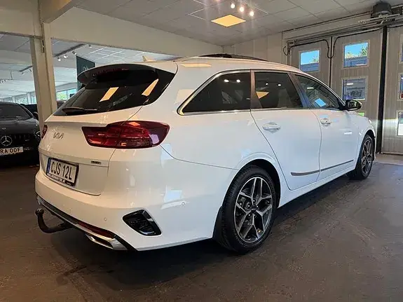 Kia Ceed 2023 photo 4
