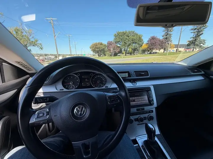 Volkswagen Passat 2013 photo 5