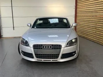 Audi Tt 2010 photo 2