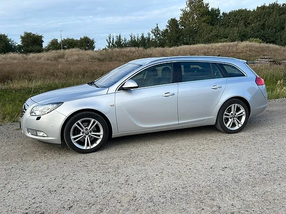 Opel Insignia 2011 photo 2