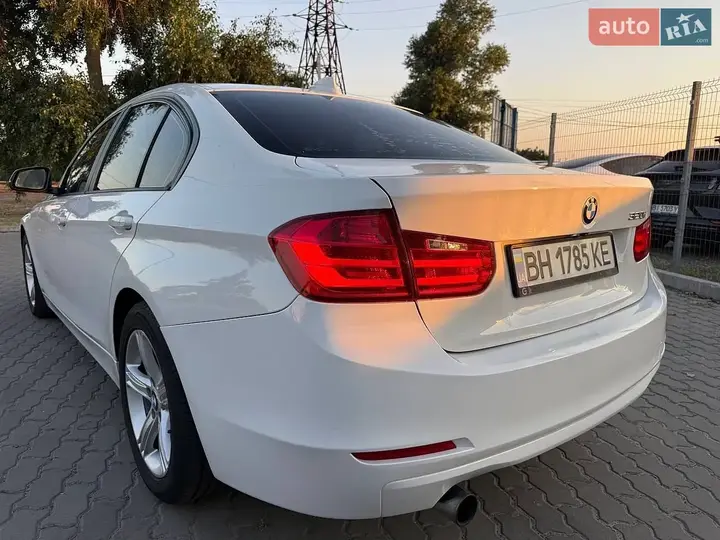 BMW 3 Series 2015 photo 3