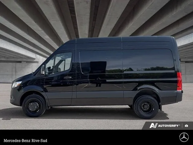 Mercedes-Benz Sprinter 2025 photo 2