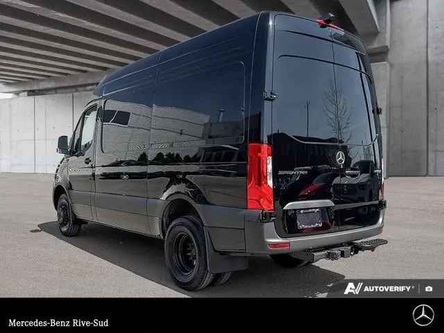Mercedes-Benz Sprinter 2025 photo 3