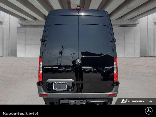 Mercedes-Benz Sprinter 2025 photo 4