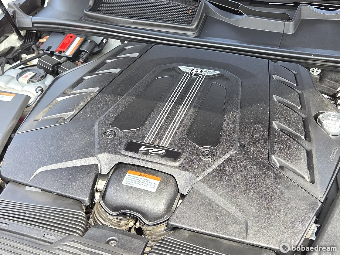Bentley Azure 2024 photo 5