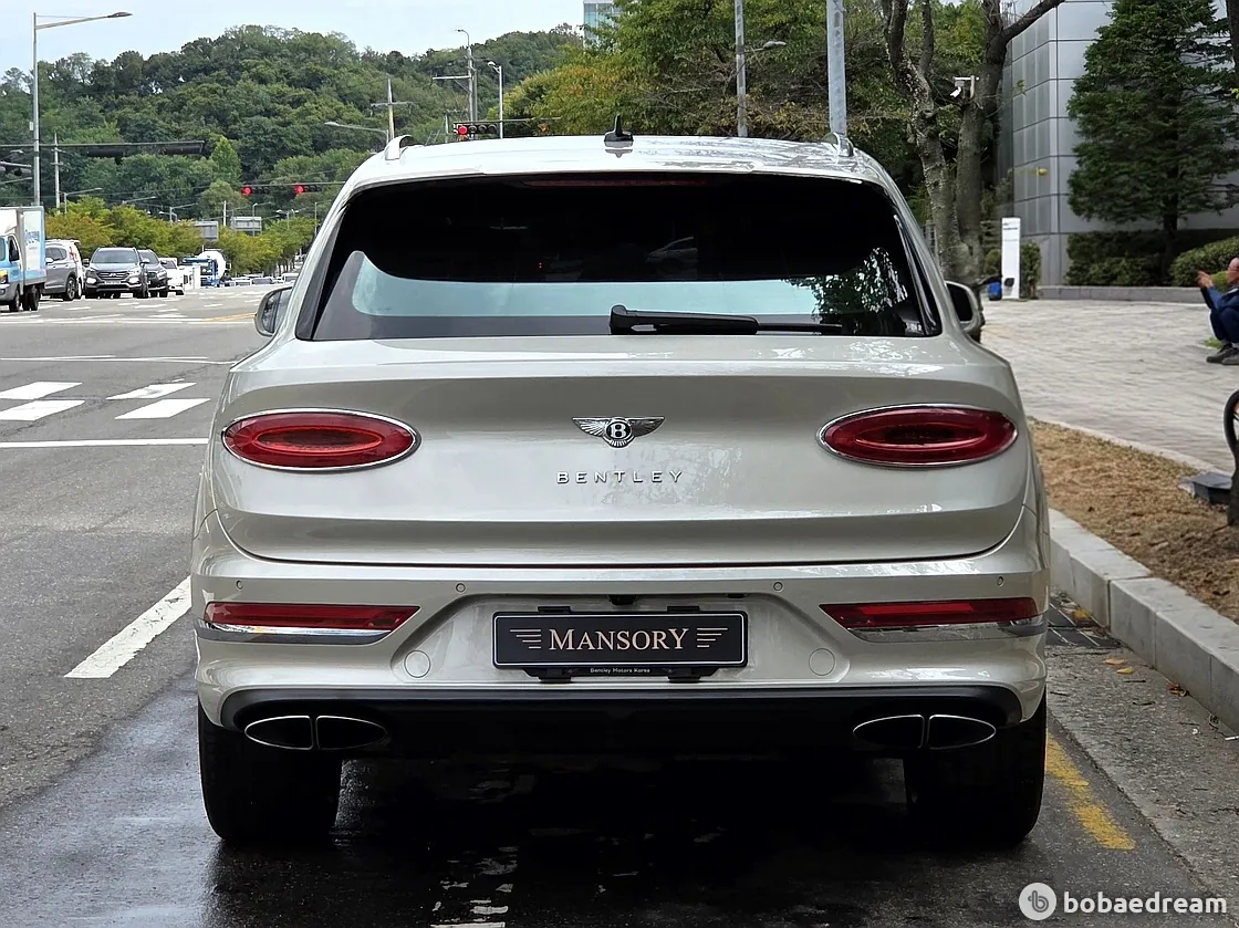 Bentley Azure 2024 photo 3