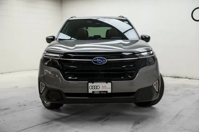 Subaru Forester 2025 photo 2