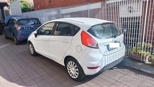 Ford Fiesta 2014 photo 3