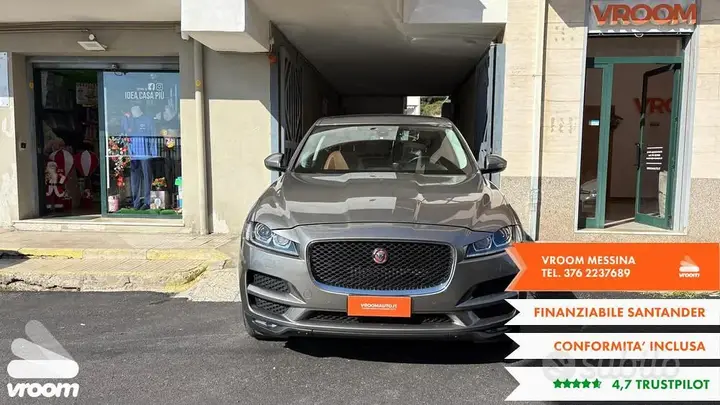 Jaguar F-Pace 2018 photo 2