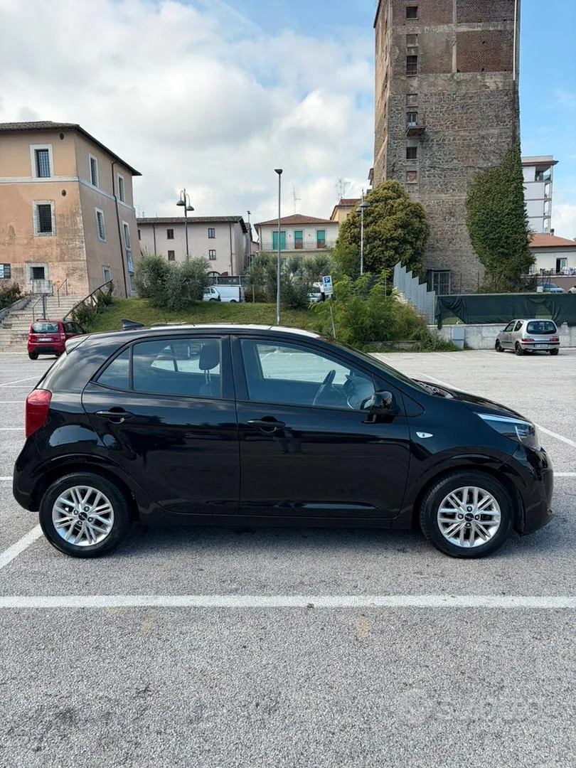 Kia Picanto 2023 photo 3