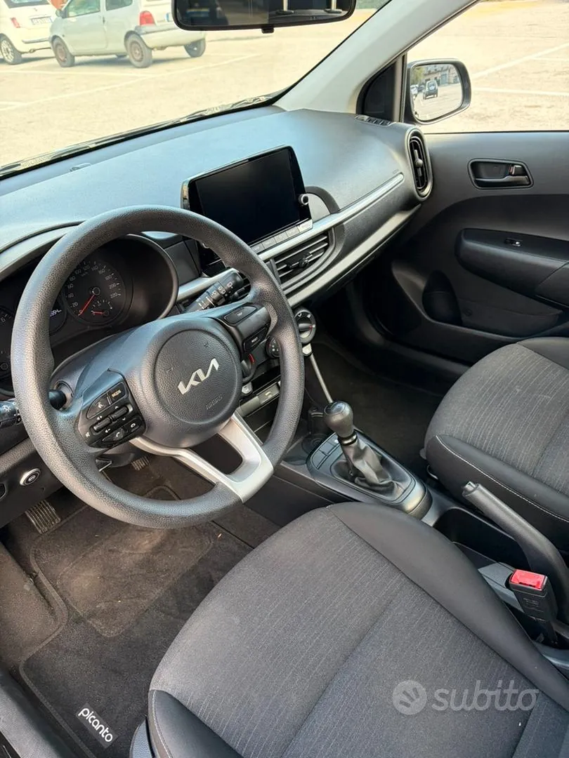 Kia Picanto 2023 photo 4