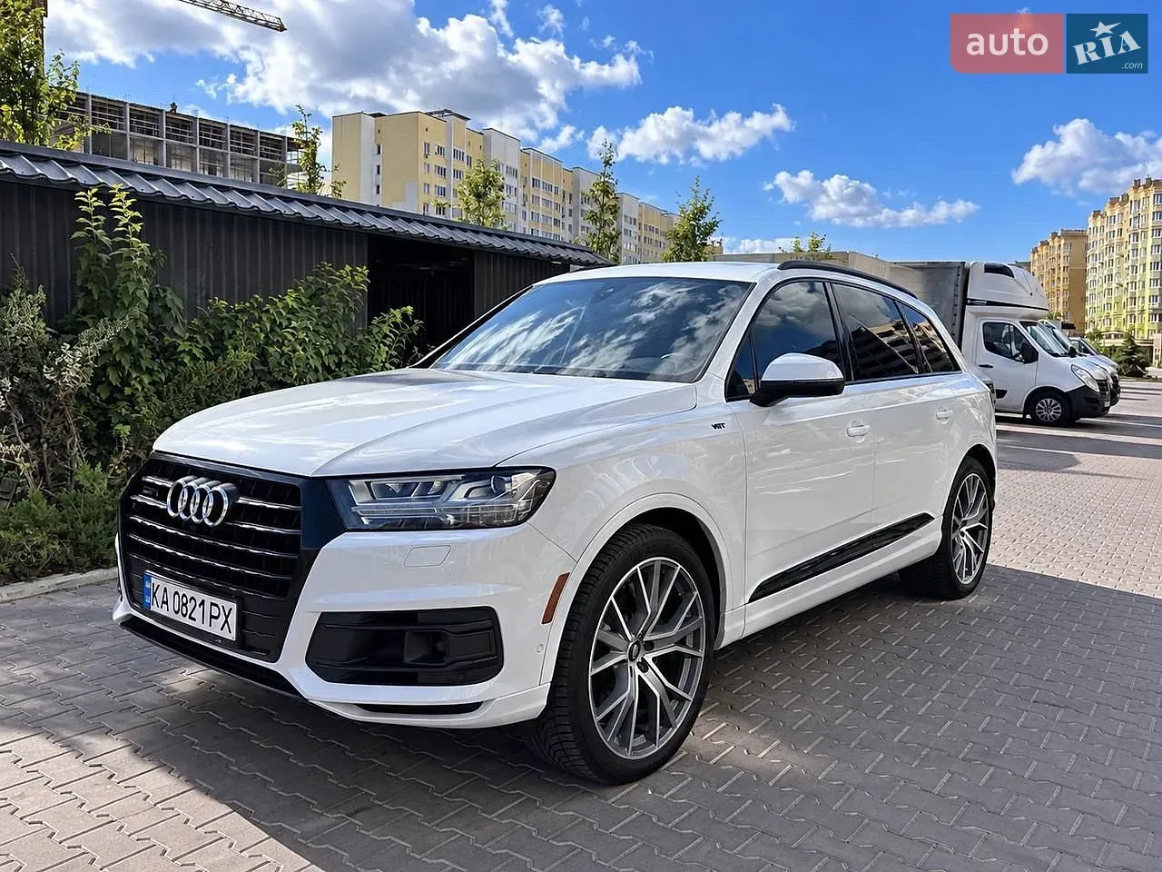Audi Q7 2019 photo 2
