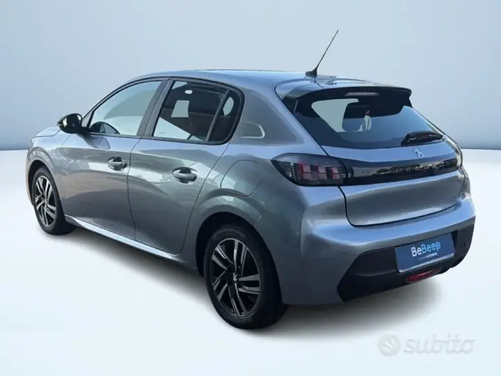 Peugeot 208 2023 photo 5