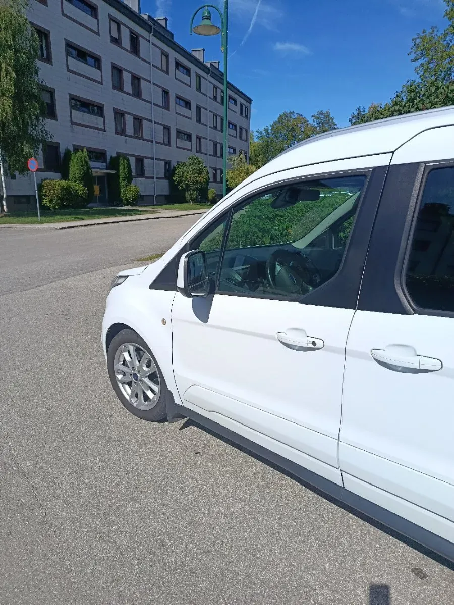 Ford Tourneo 2016 photo 3