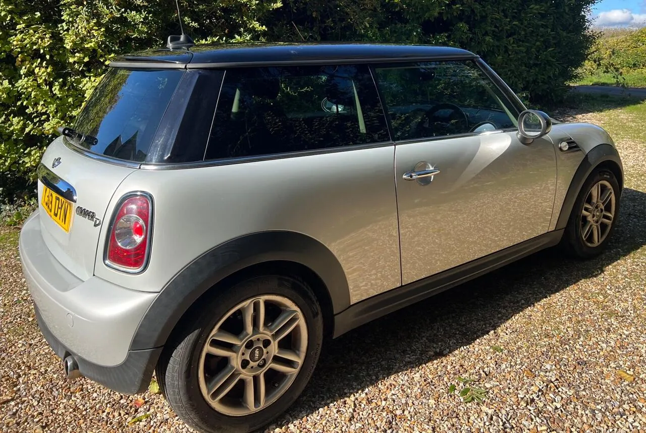 Mini Cooper D 2013 photo 4