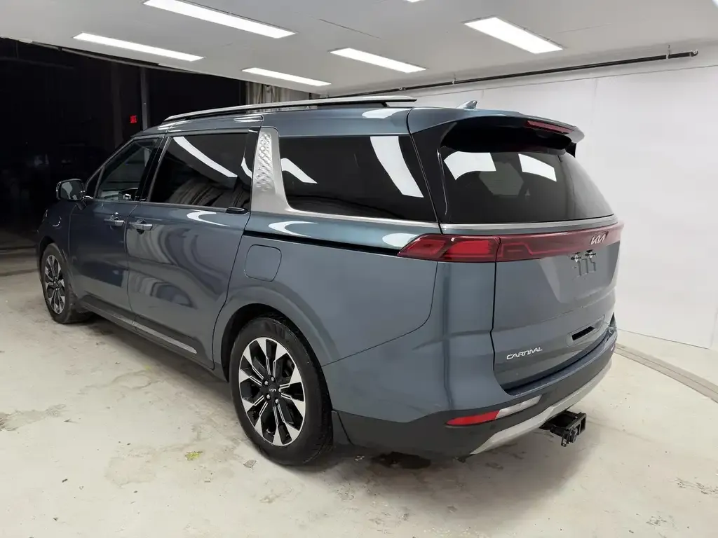 Kia Carnival 2024 photo 4